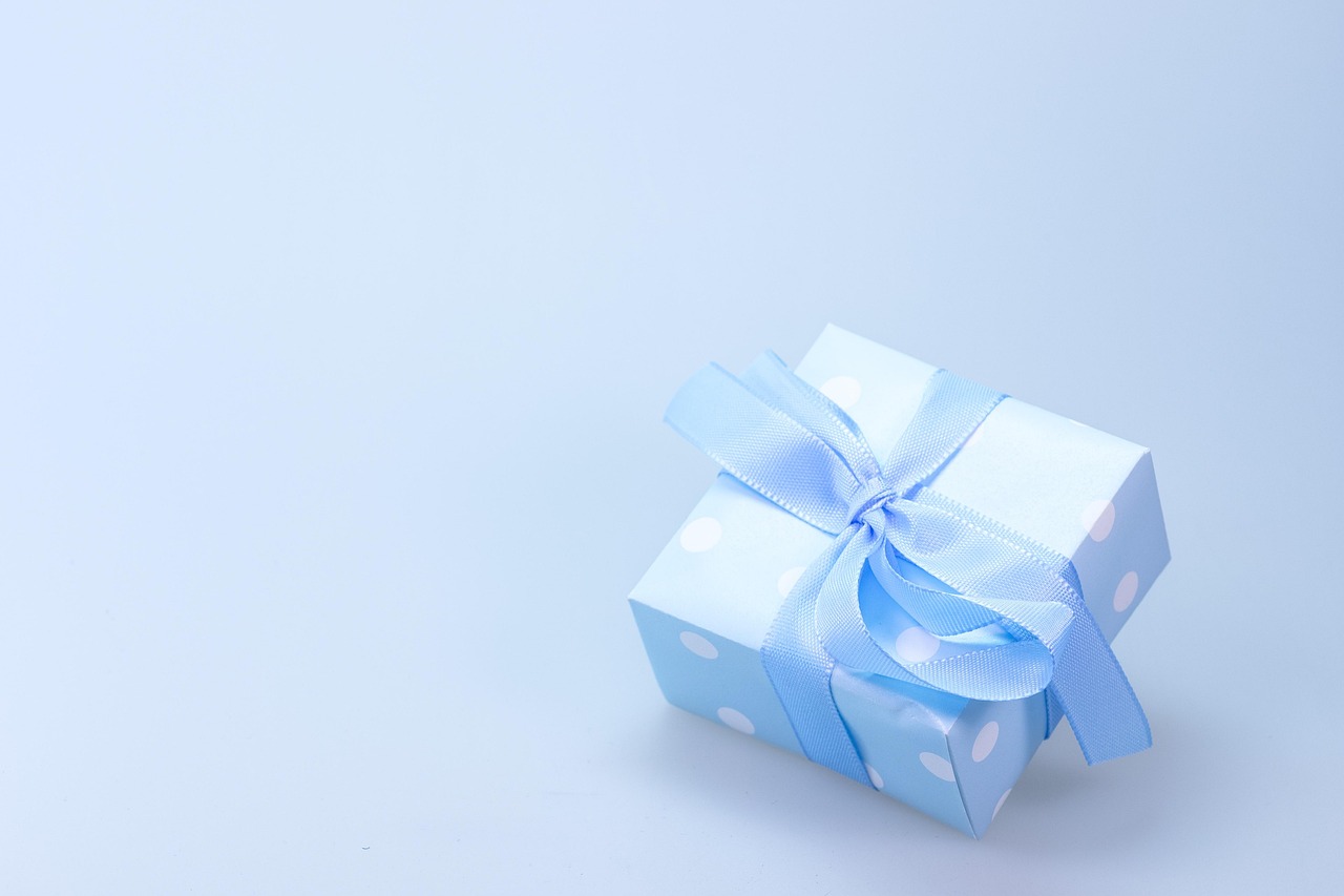 entdecken sie unsere einzigartigen personalisierten geschenke, die ihren liebsten eine besondere freude bereiten. ideal für jeden anlass, von geburtstagsfeiern bis zu hochzeiten. gestalten sie unvergessliche erinnerungen mit maßgeschneiderten präsenten.